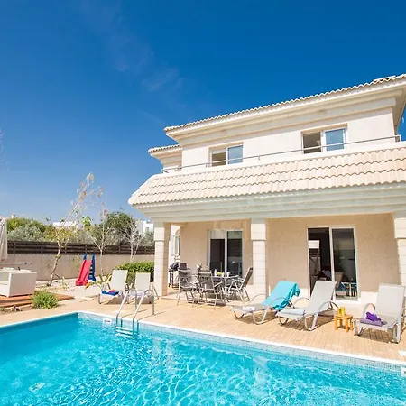 Villa Blue Water Bay 125 Paralimni
