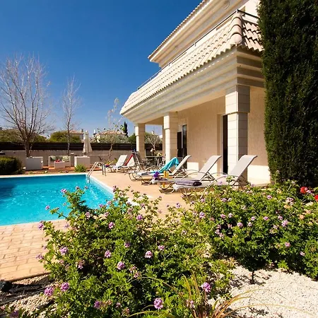Blue Water Bay 125 Villa Paralimni