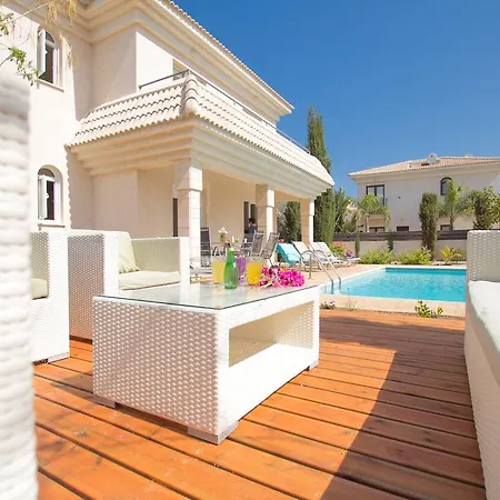 Blue Water Bay 125 Villa Paralimni